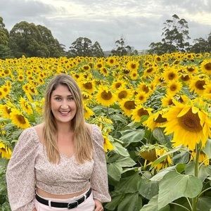 Meet your Posher, Elspeth